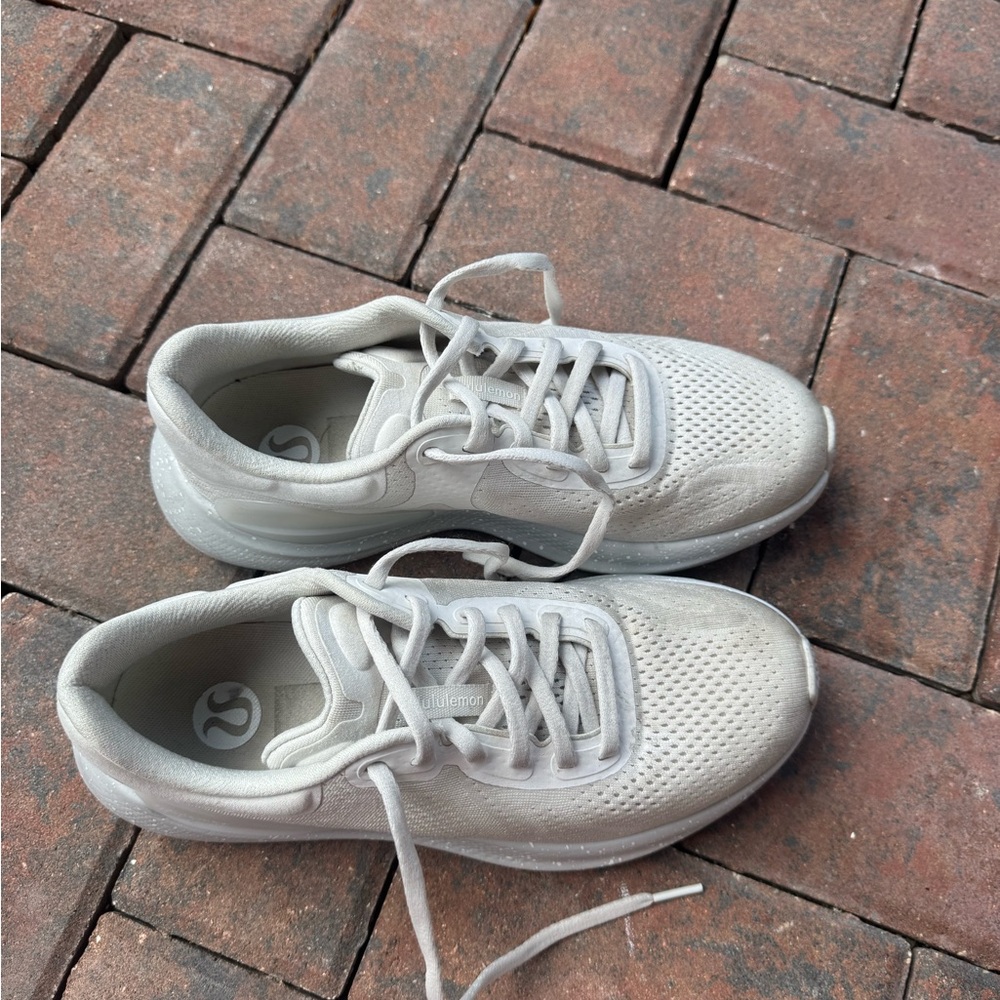 lululemon athletica Women's White Sneakers - Picture 4 of 7